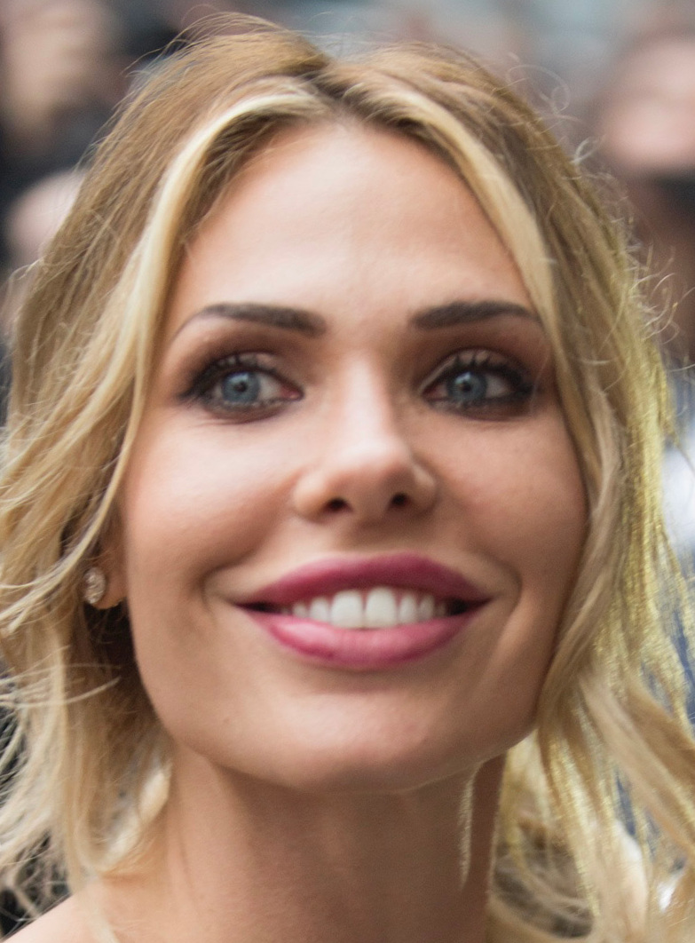 Ritratto di Ilary Blasi nel 2014